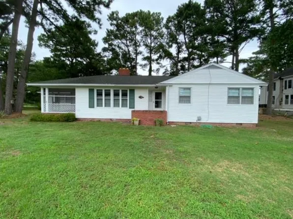 5 Richardson Ave, Melfa, VA 23410