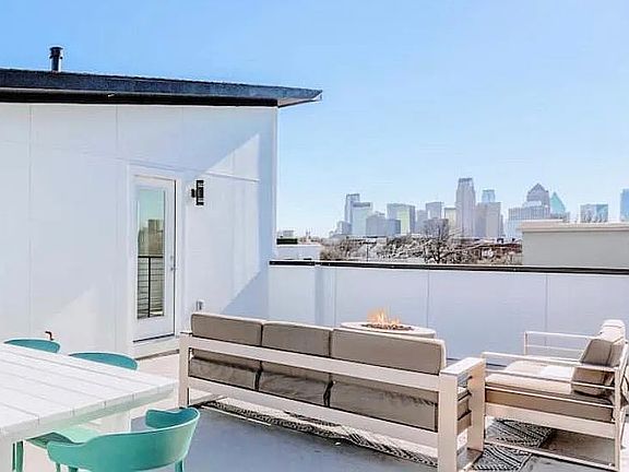 2nd image of 4223 Delano Pl #102