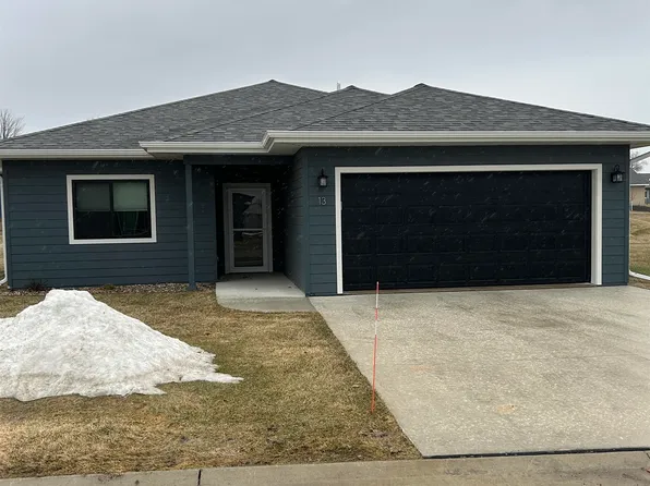 1850 23rd St #13, Spirit Lake, IA 51360
