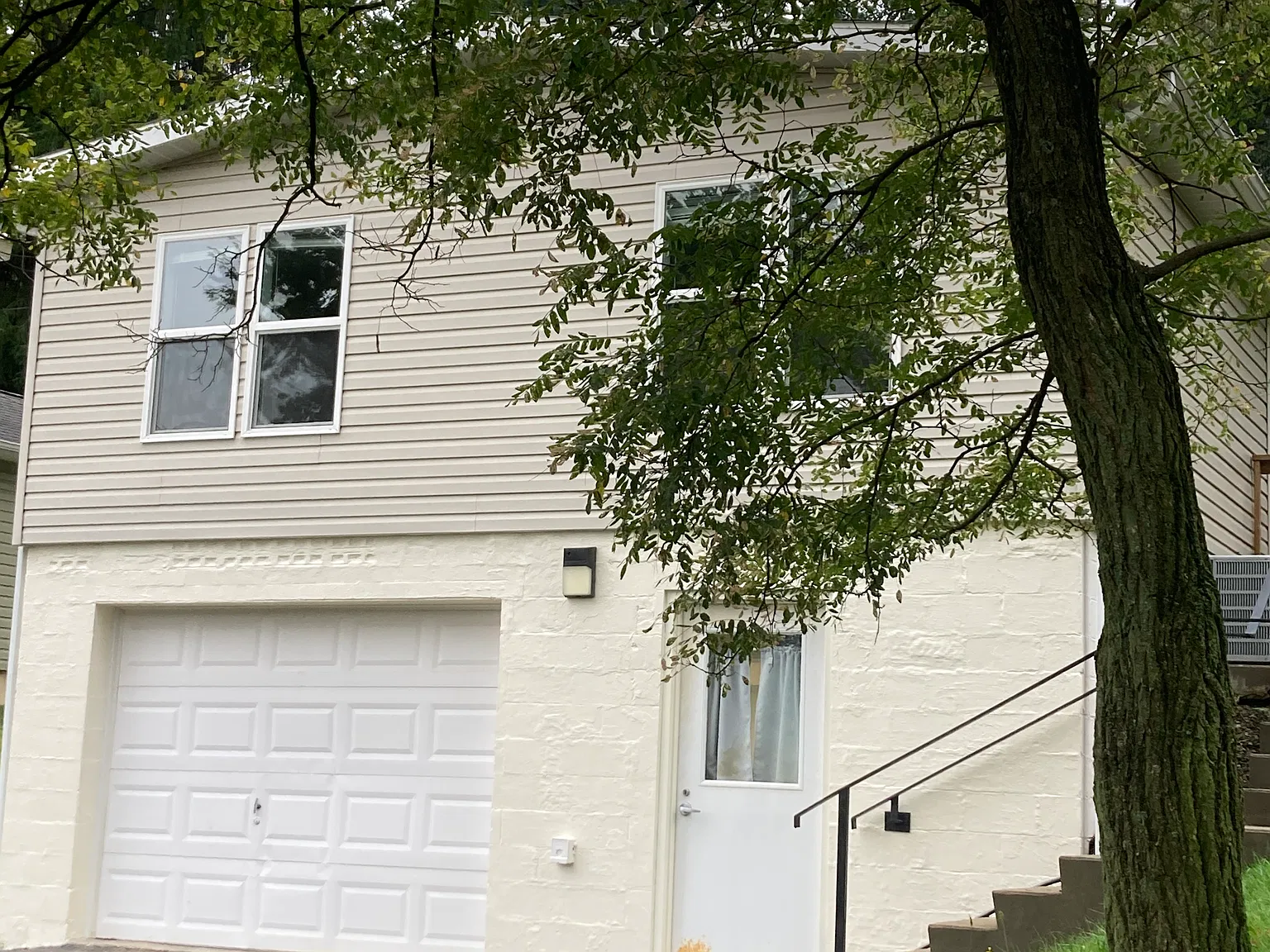 2 bed, 1000 sqft, $1,250 — Photo 1