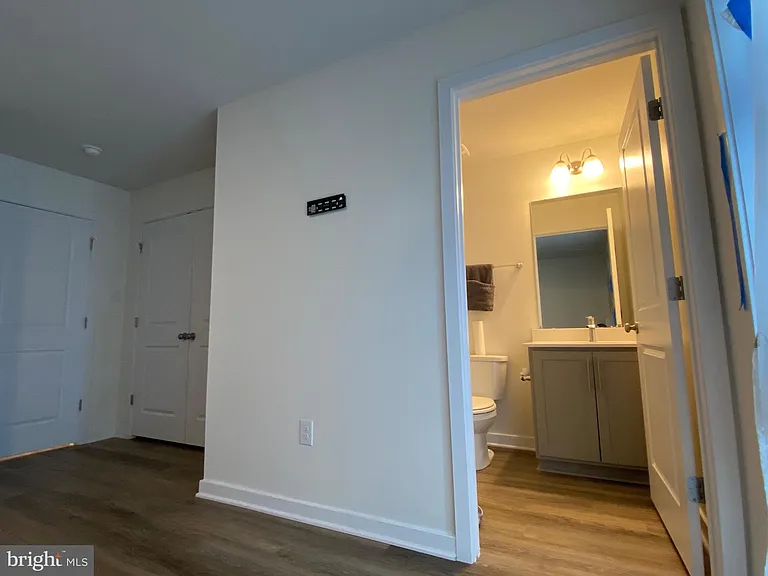 7530 Daybreak Dr — Photo 4