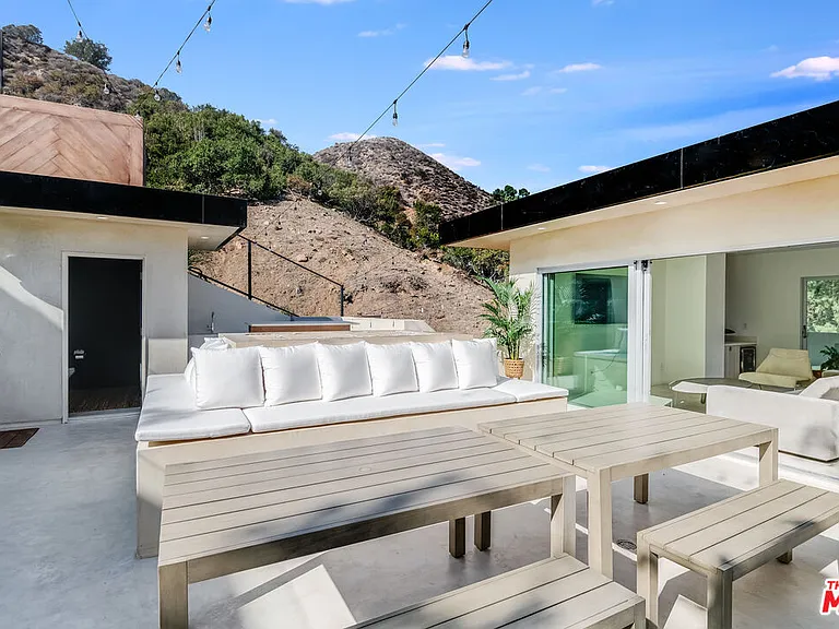2407 San Marco Dr — Photo 8