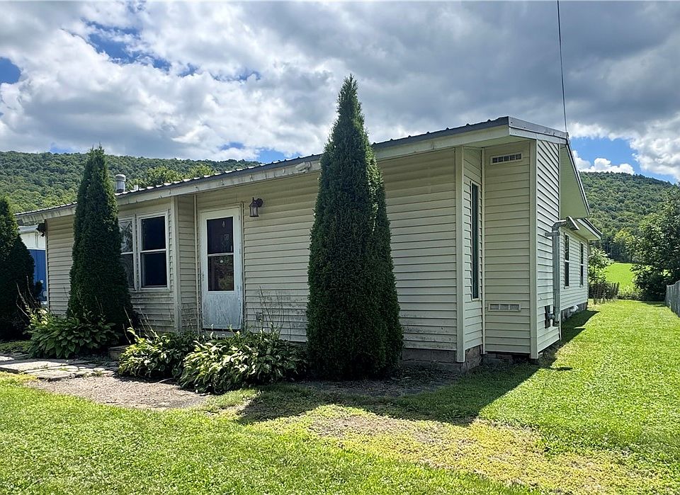1st image of 2055 Chambers Rd
