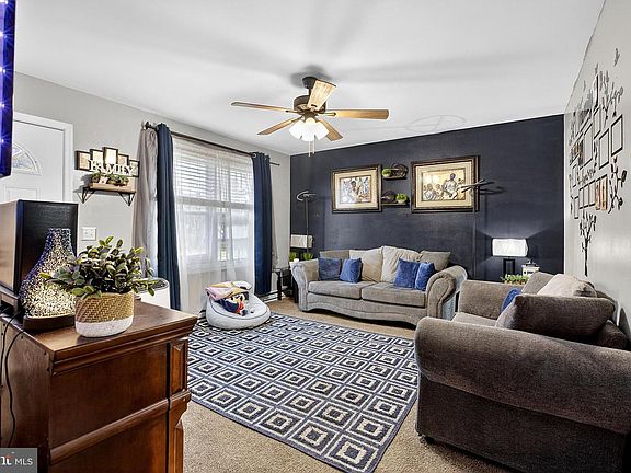 4th image of 21146 Adams Cir