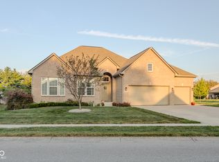 679 Paris Dr, Franklin, IN 46131