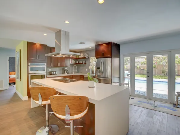 1800 NE 59 Street, Fort Lauderdale, FL 33309