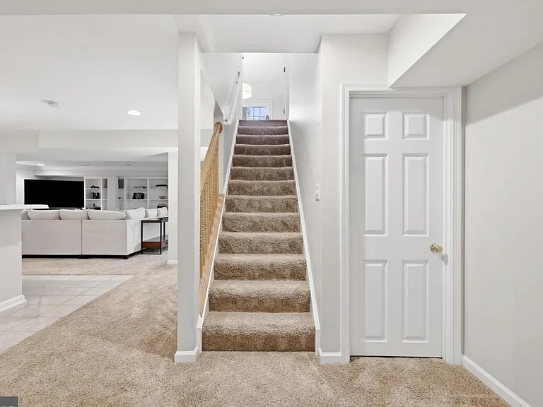 22806 Oatlands Grove Pl — Photo 44