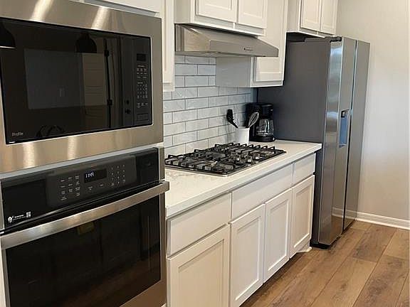 3rd image of 10215 N 14th St #52