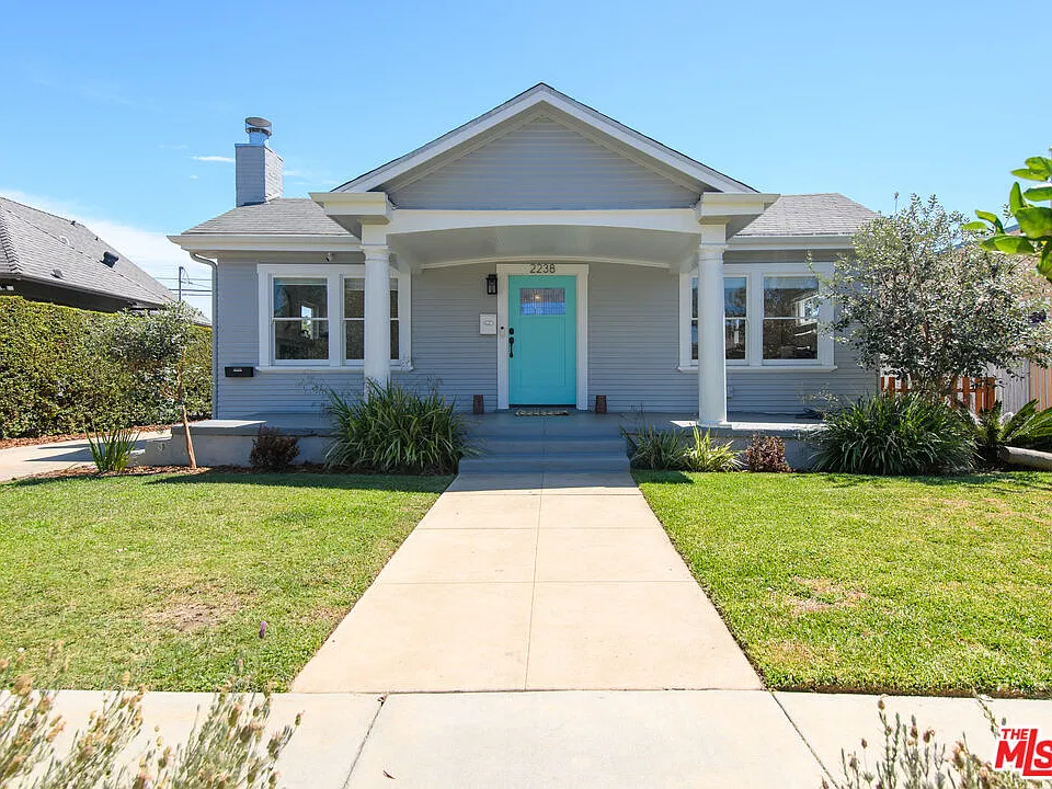 2238 W 28th St