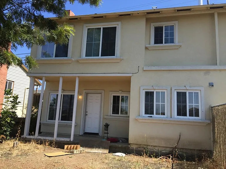 1450 Highland Blvd — Photo 2