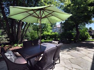 3475 Heartland Dr, Geneva, IL 60134