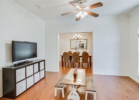 3rd image of 3402 Palmtree Dr