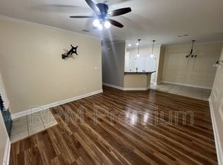 8429 Florida Blvd UNIT 2J, Denham Springs, LA 70726