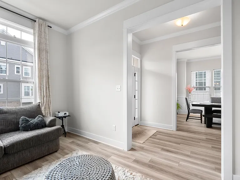 155 Lotus Ln — Photo 22