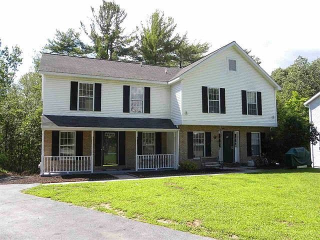 1st image of 10 Rosewood Ct