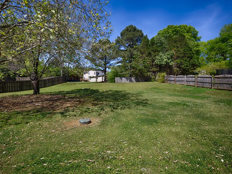 722 Highland Dr — Photo 36