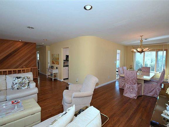 4th image of 3030 Waverly Ave