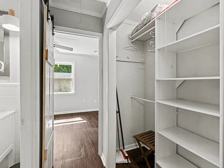 2243 Guerry Ave #B — Photo 11