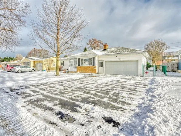 340 Ellinwood Dr, Rochester, NY 14622