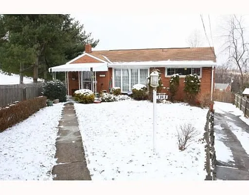 1048 Sankey Ct photo 1