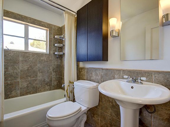 3rd image of 731 E McLellan Blvd