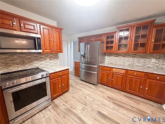 2nd image of 5602 S Garden Rd