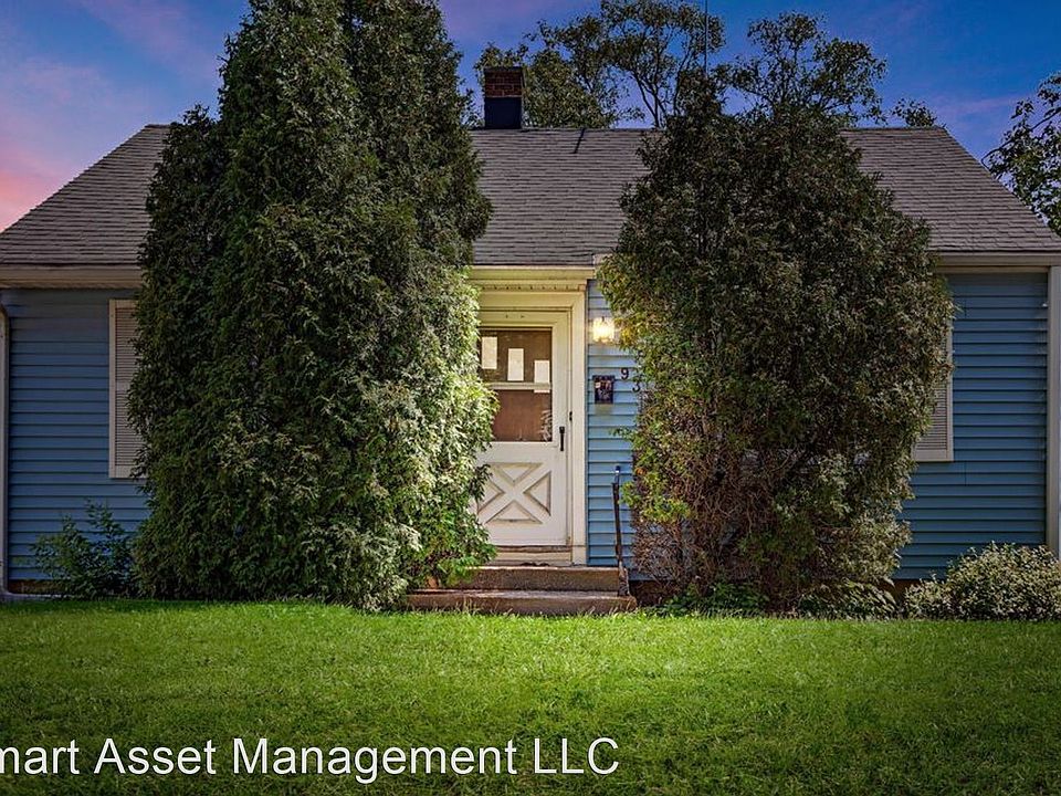 2nd image of 933 Harding Ave