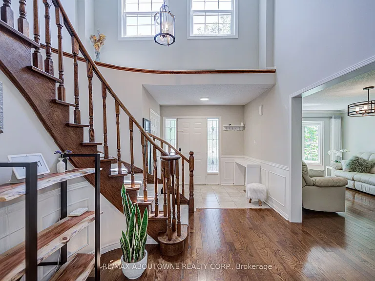 1273 Blackthorn Pl — Photo 7