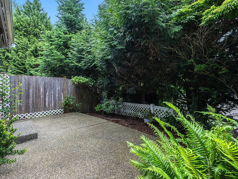 2201 192nd St SE #B2 — Photo 16