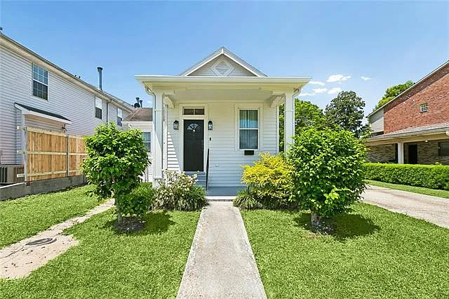 Building Photo - 306 Nursery Ave