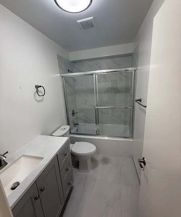 244 W Fairview Ave #101