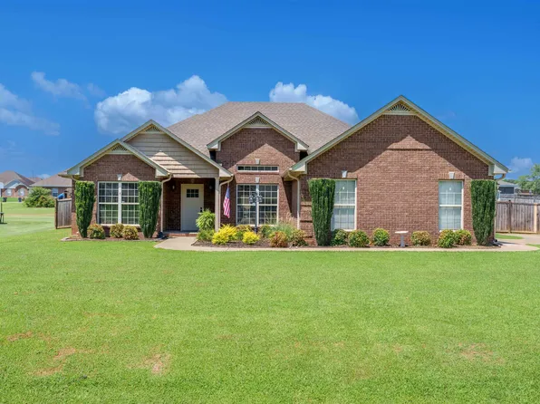 143 Savanna Dr, Killen, AL 35645