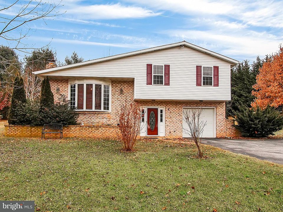 1st image of 17574 Old Farm Ln