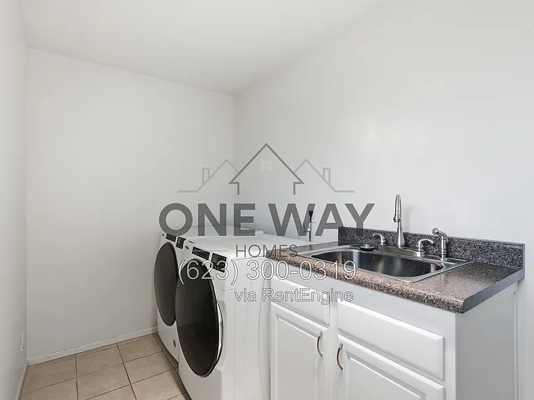 6905 E Hubbell St — Photo 32