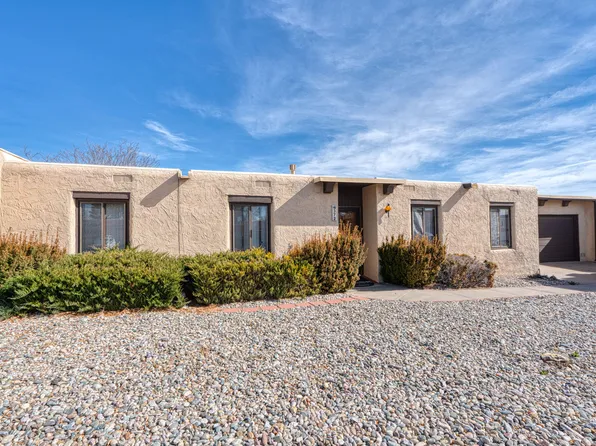372 Connie Ave, Los Alamos, NM 87547