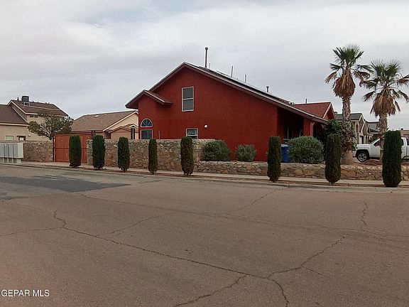 3rd image of 3732 Leticia St