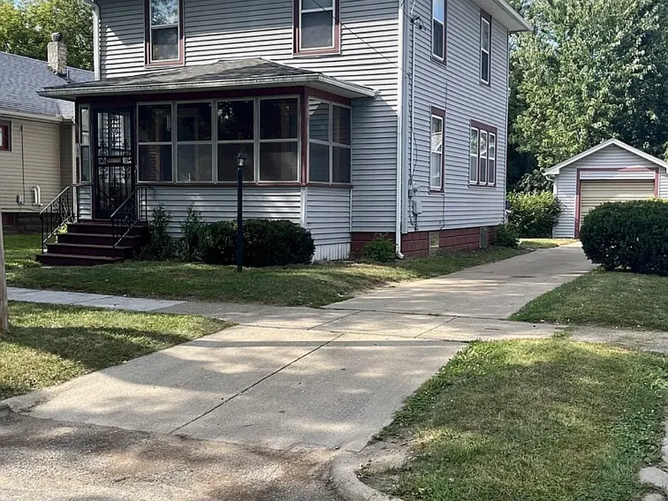 152 W Euclid Ave