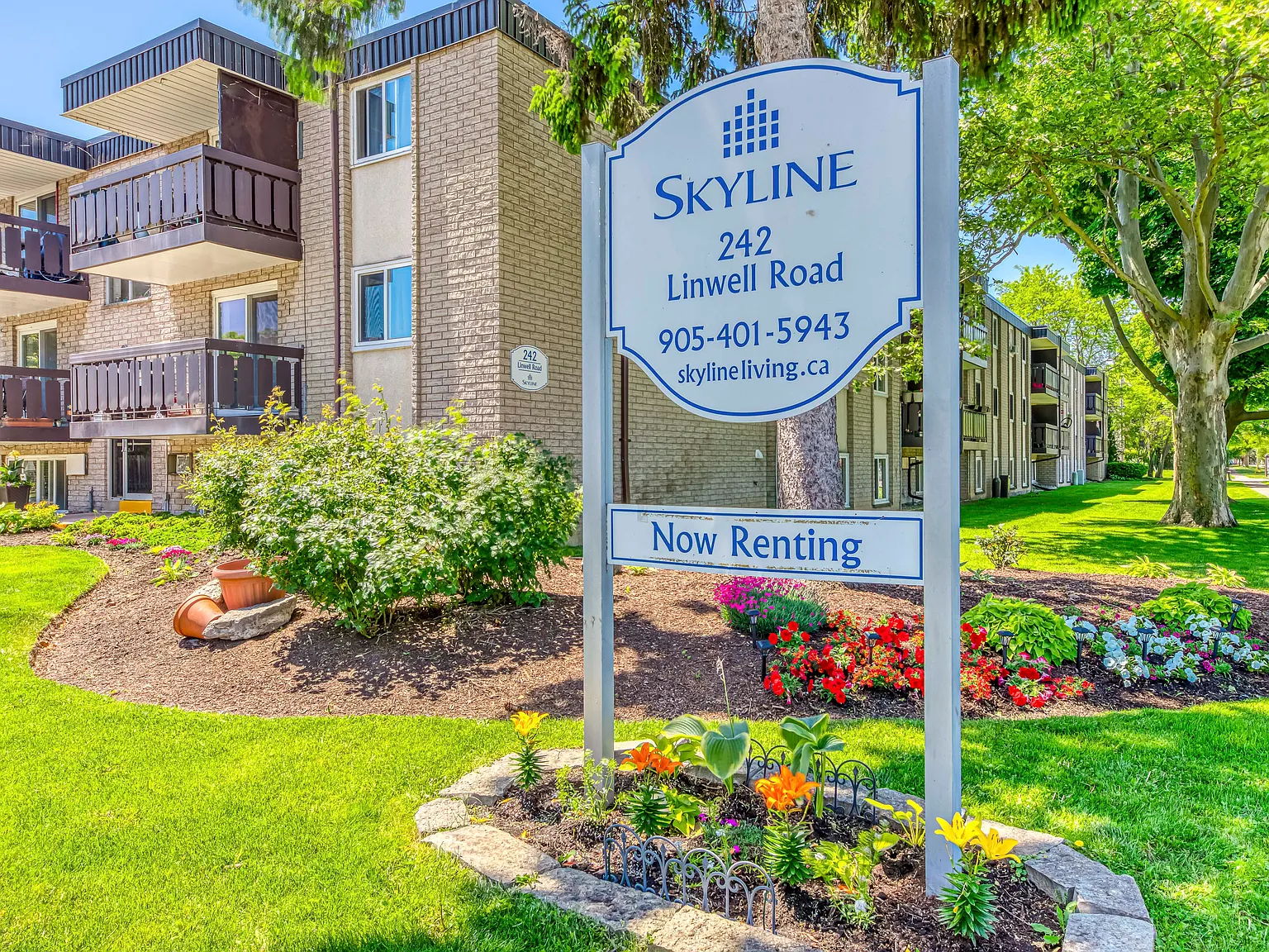 Lakeside Gardens Apartments — Photo 3