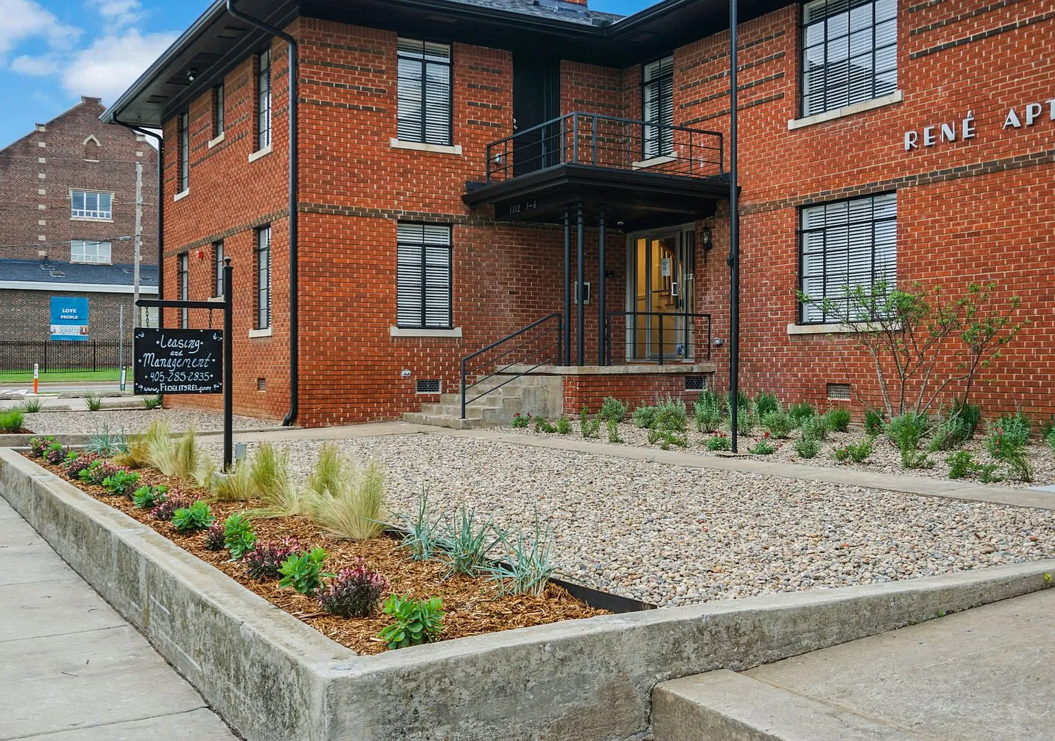 Newly Renovated Apartments in Uptown OKC + Walkable to Saint Anthony Hospital — Photo 2