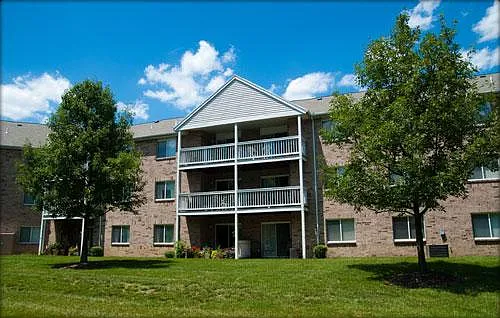 6045 N Main St — Photo 2