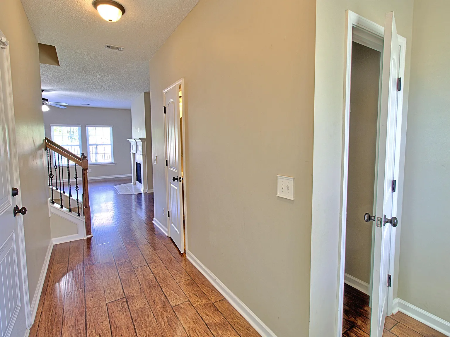 1111 Marne Boulevard - 1 — Photo 4