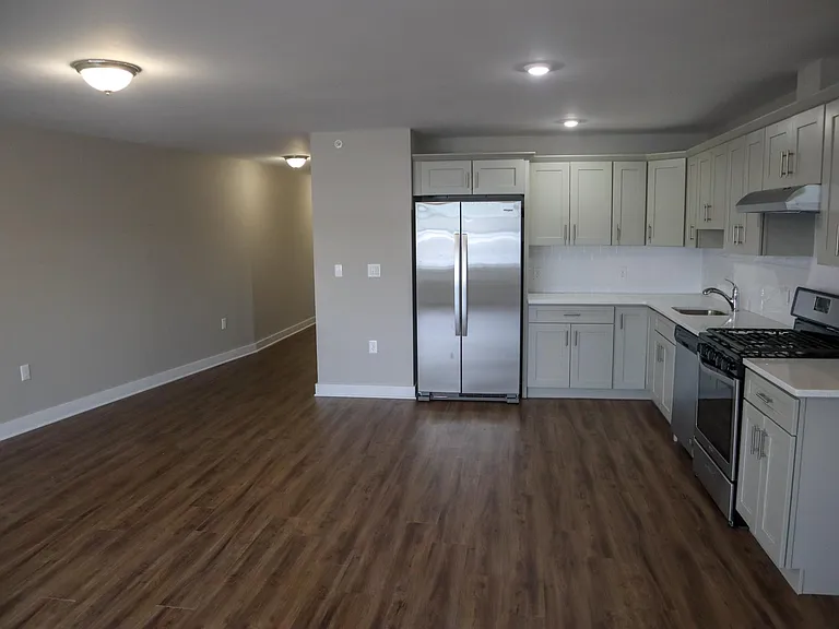 437 Mulberry St #301 — Photo 6