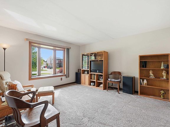 4th image of 45455 Heatherwoode Ln