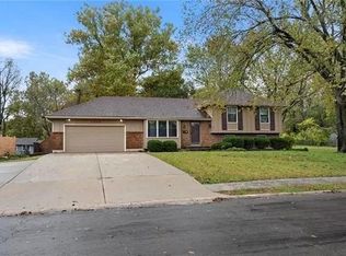 9409 E 84th St, Raytown, MO 64138