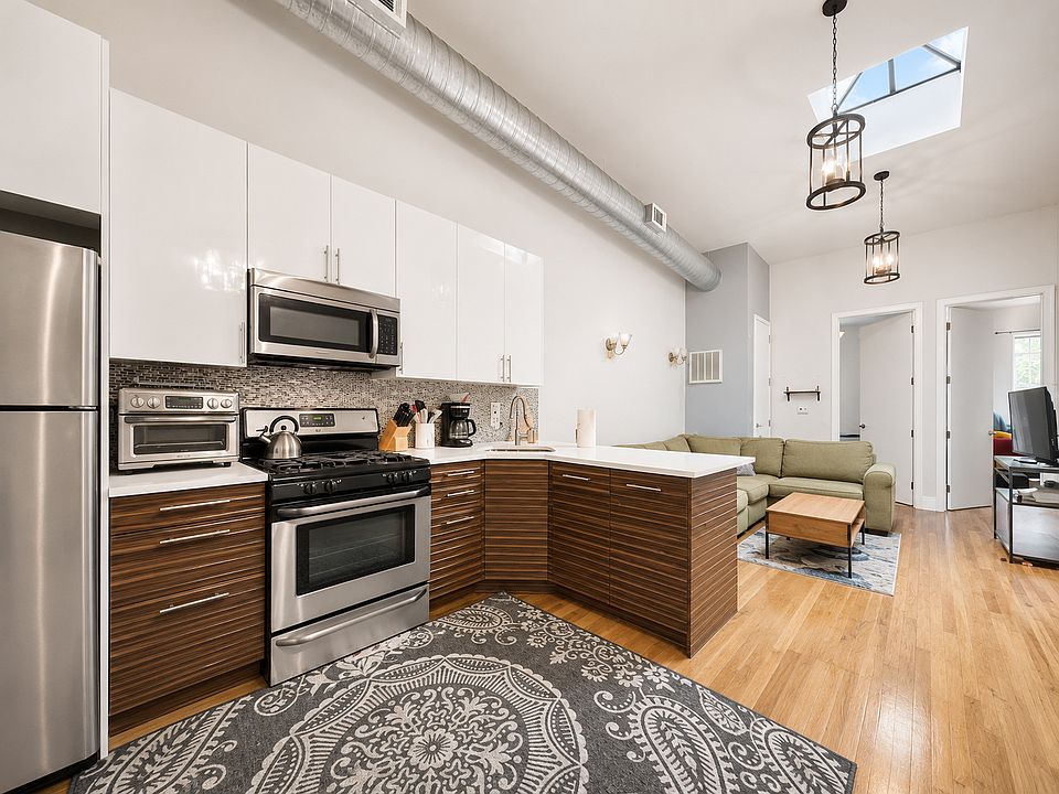 1st image of 89 Cornelia St #3A