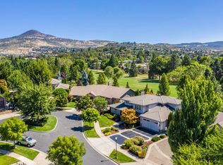 279 Island Pointe Dr, Medford, OR 97504