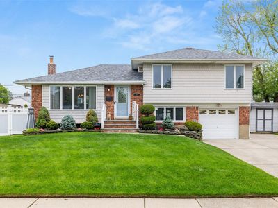 24 Lincoln Street, Farmingdale, NY, 11735