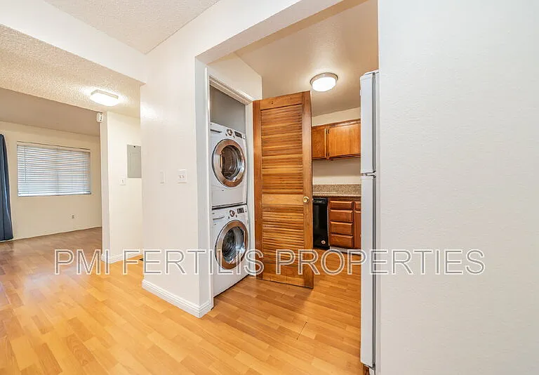 8331 Vineyard Ave #7 — Photo 10