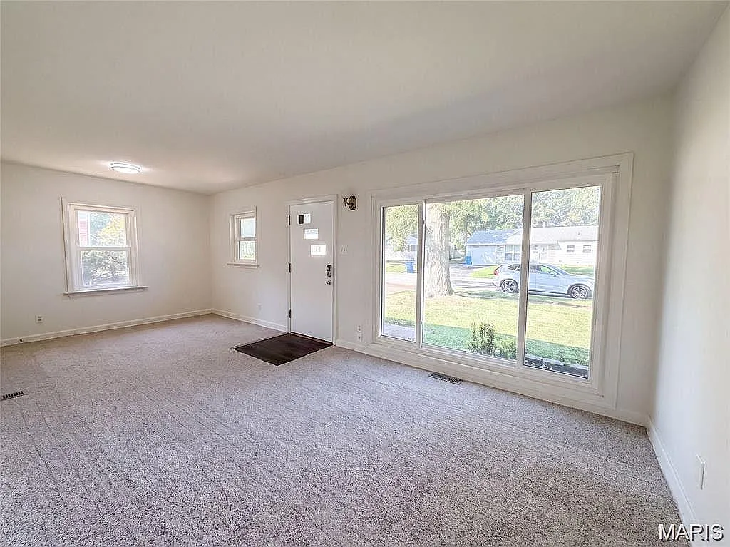 2 bed, 1.0 bath, 816 sqft, $1,193 — Photo 4