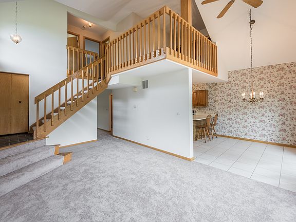5th image of 27W408 Melrose Ln